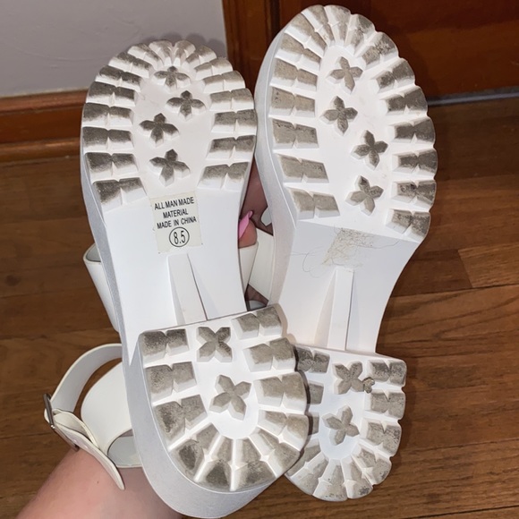 White platform sandals - Picture 5 of 5